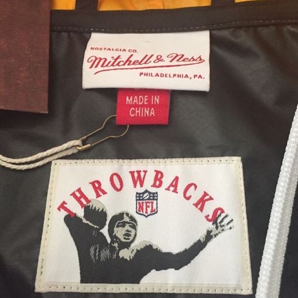 Pittsburgh steelers Mitchell and Ness Windbreaker. - Picture 3 of 9